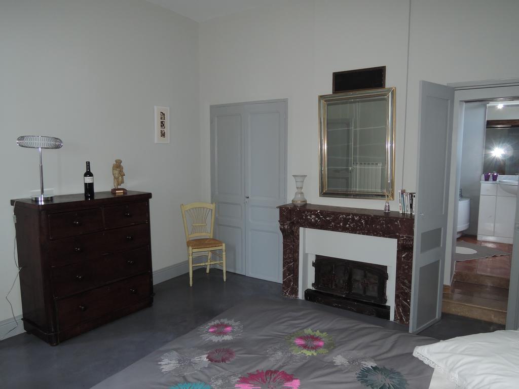 Domaine Les Amarats Hotel Narbonne Room photo